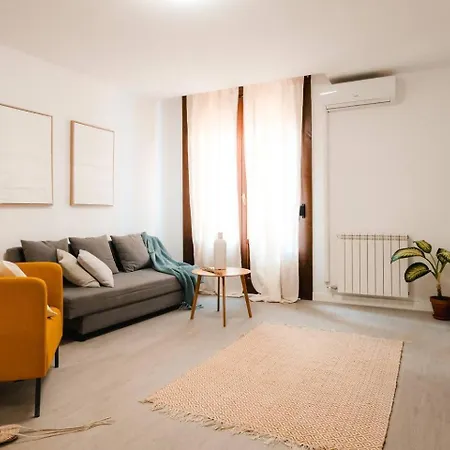 Casa Augusta Renovada Centro Historico 5 Pax Apartment *