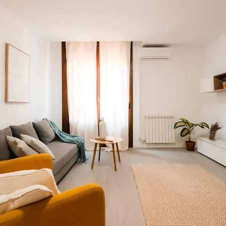 Apartment Casa Augusta Renovada Centro Historico 5 Pax