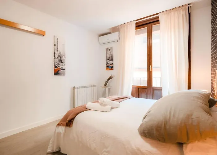 Lejlighed Casa Augusta | Renovada | Centro Historico | 5 Pax *