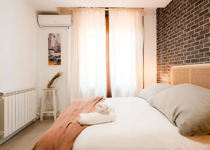 Lejlighed Casa Augusta | Renovada | Centro Historico | 5 Pax Zaragoza